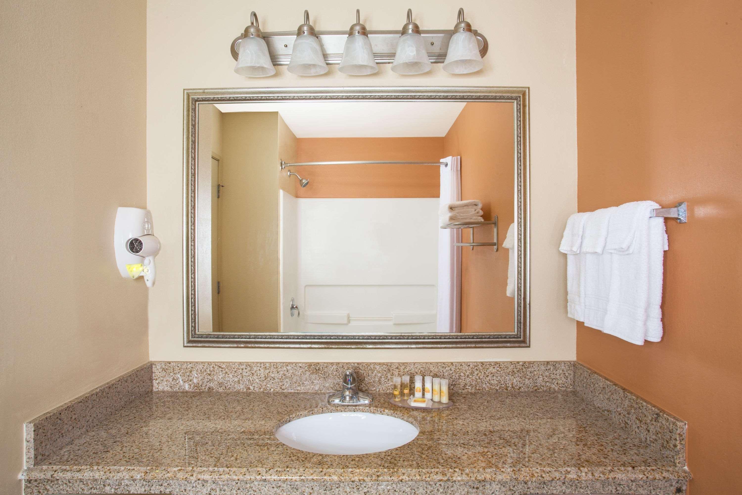 Days Inn & Suites By Wyndham Thibodaux Exterior foto