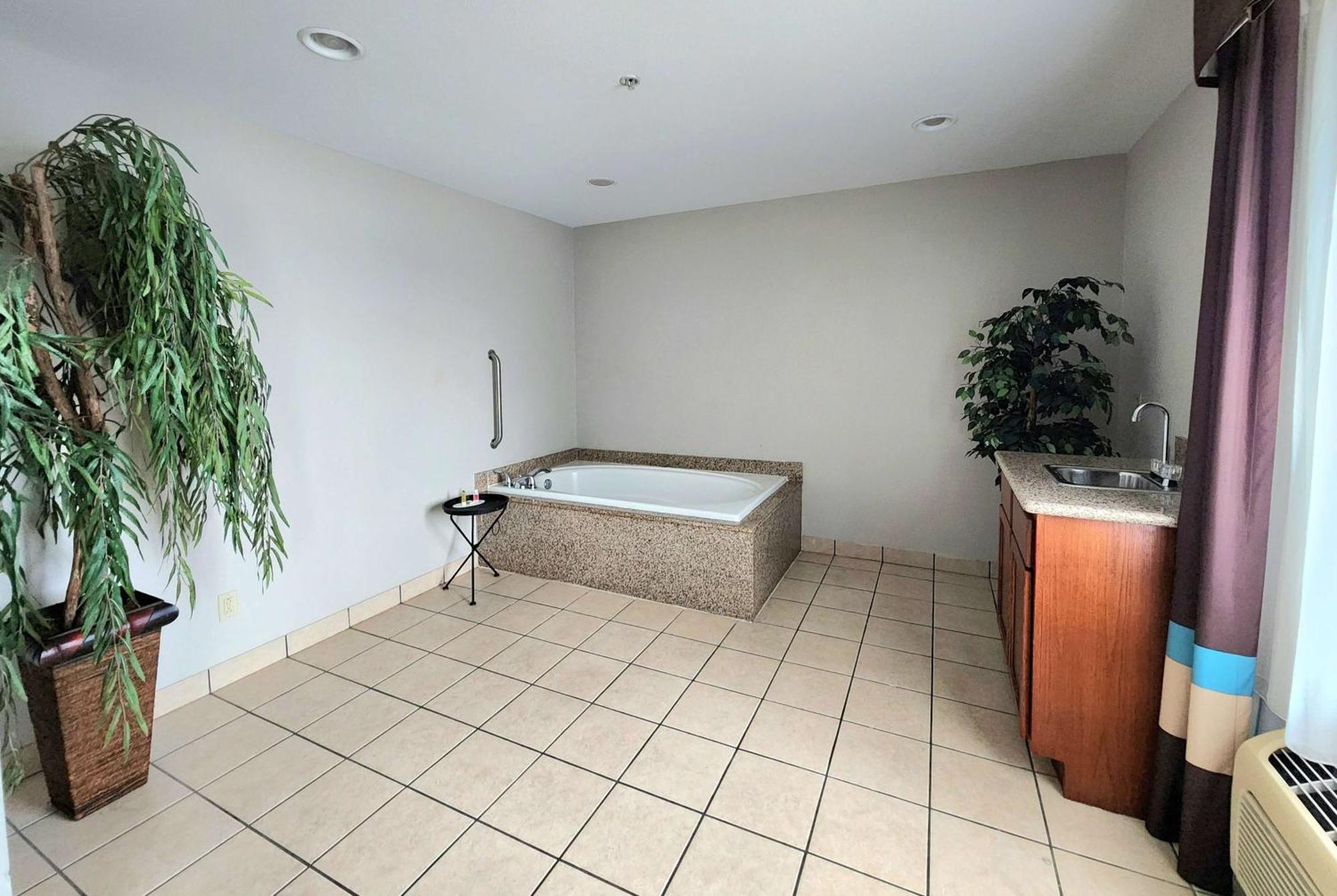 Days Inn & Suites By Wyndham Thibodaux Exterior foto